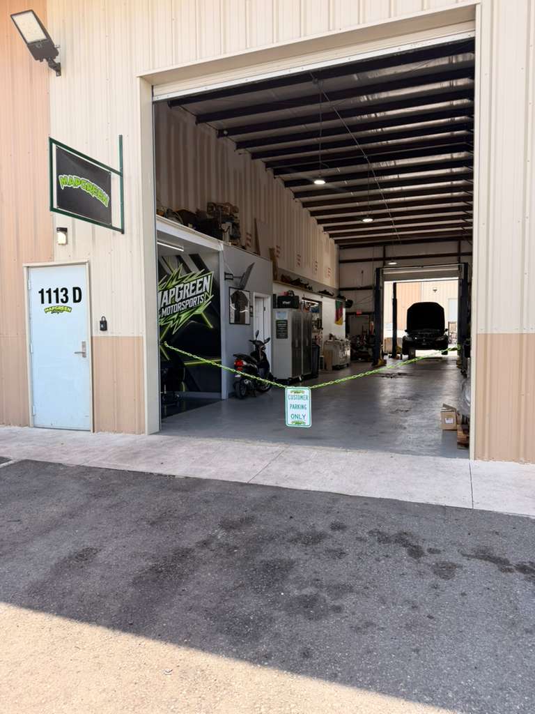 Mapgreen Motorsports shop entrance in Saint Cloud